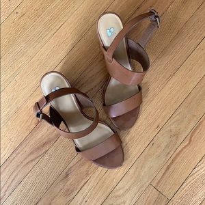 BP brown heels!!